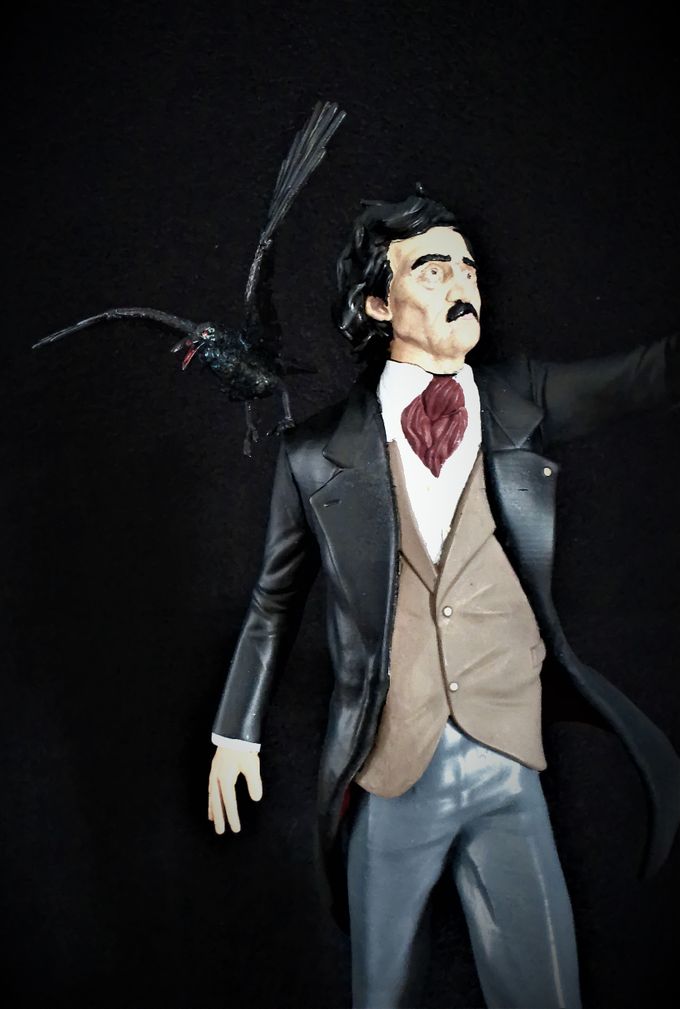 A medium shot of Poe with the ubiquitous raven perched on his shoulder.  The finished 'kit' ended up being a tad over 21
